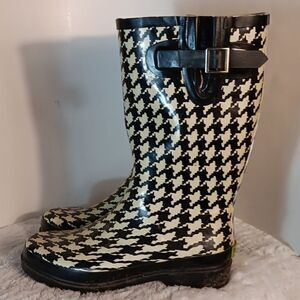 Western Chief Black and White Houndstooth Adjustable Buckle Rain Boots
